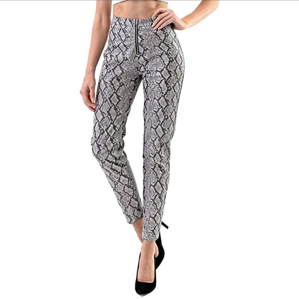 Cloud Ten Faux Leather Snakeskin High Waisted Zipped Waist Pants Size Medium